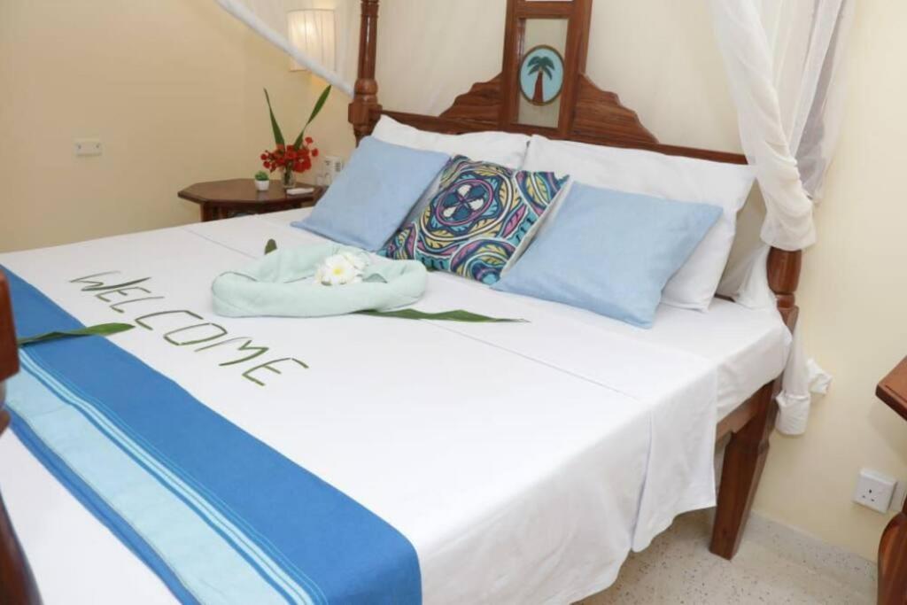 Tembo Beach Cottage Malindi Exterior foto