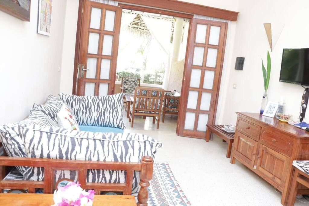 Tembo Beach Cottage Malindi Exterior foto