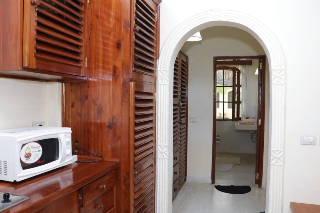Tembo Beach Cottage Malindi Exterior foto