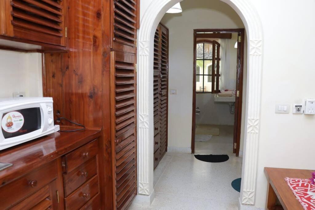 Tembo Beach Cottage Malindi Exterior foto